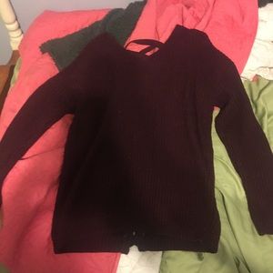 Maroon sweater